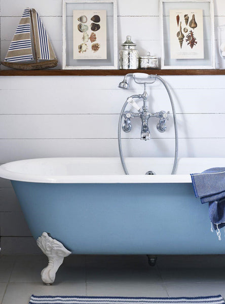Baignoire peinte en bleue