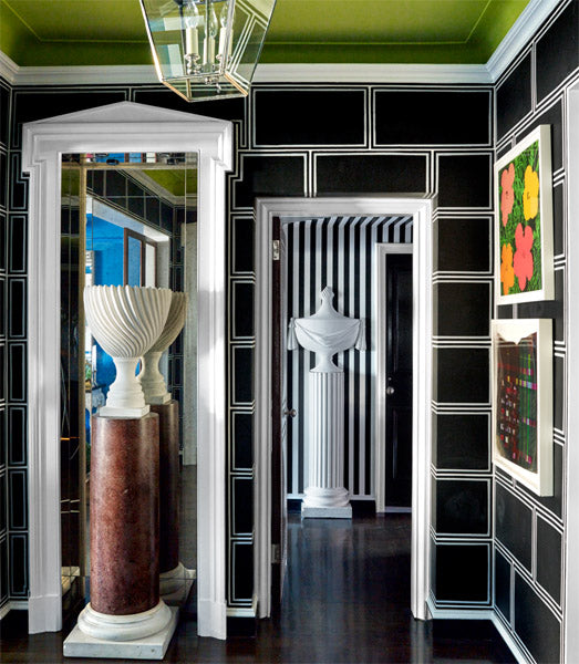 Entrée avec déco de style graphique