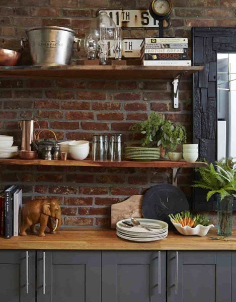 Idée déco buffet intégré au mur de la cuisine