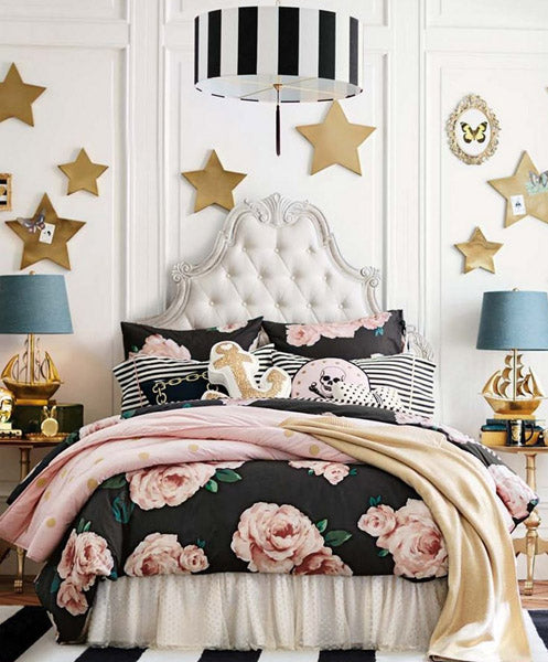 Déco chambre ado fille avec pleins de motifs originaux et amusants