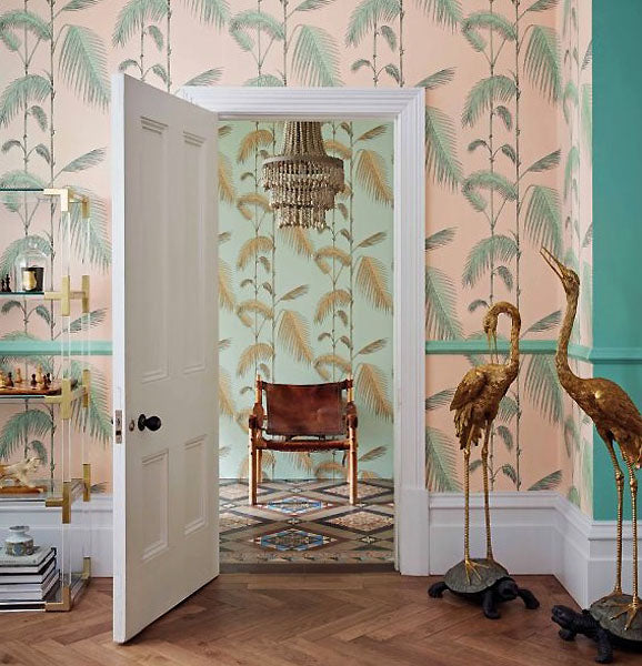 Idée déco couloir avec style maximaliste