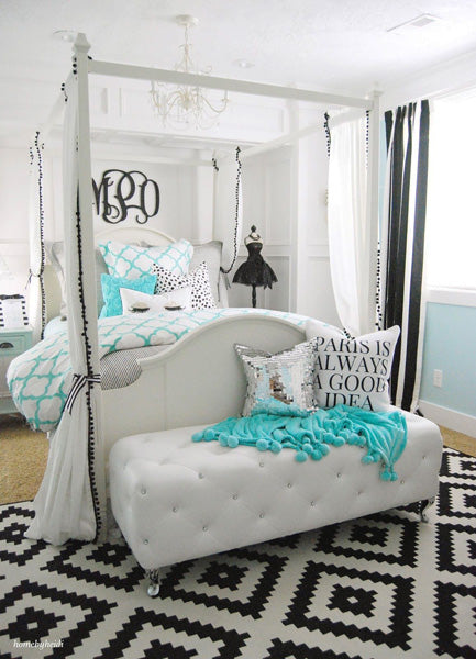 Magnifique chambre pour ados avec baldaquin