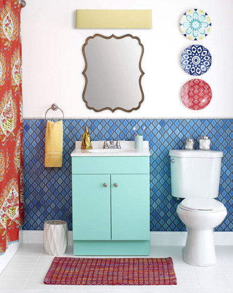 Multiples couleurs pour décorer la salle de bain