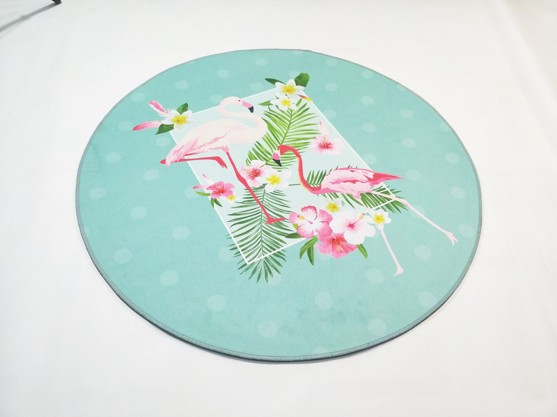 Tapis Rond Flamant Rose Élégant – Image 3
