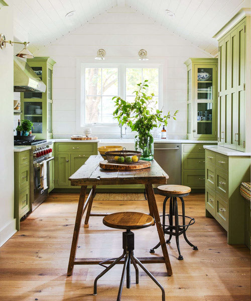 Table haute dans la cuisine