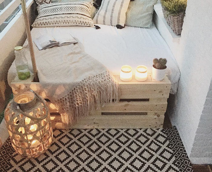 Terrasse avec tête de lit