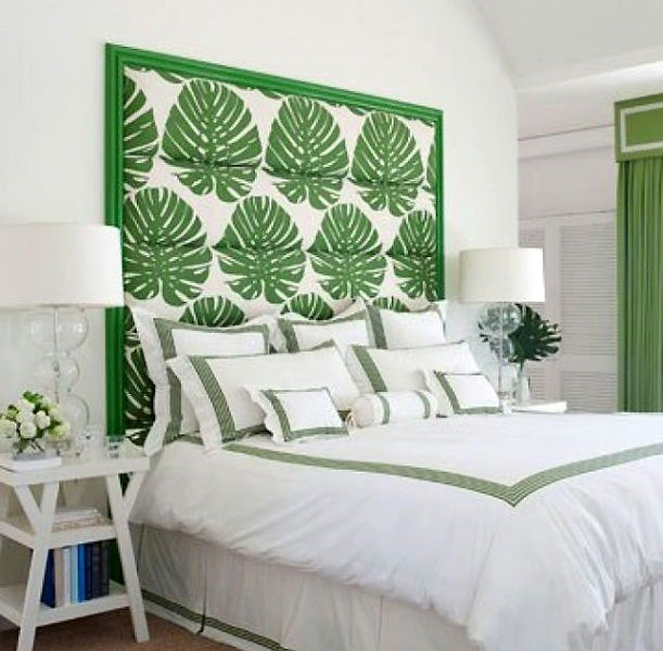 Tête de lit avec une touche de verdure pour une décoration d'été